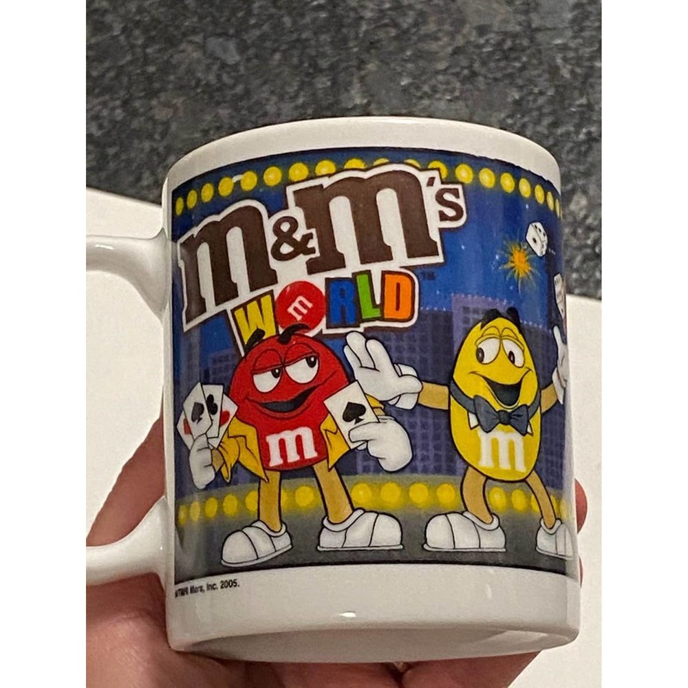 M&M's World Coffee Mug Cup Candy Poker Card Show Girl Ceramic Las Vegas 2005‎